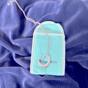 Authentic vintage Tiffany & Co Elsa Peretti Open Heart Sterling Silver Necklace